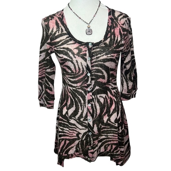 Mechant Animal Print Sweater - Picture 1 of 5